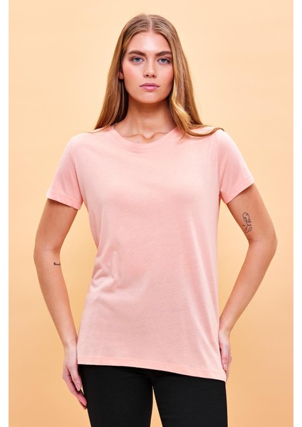 Kadın Boyfriend Toz Pembe Bisiklet Yaka Regular Fit Modal T-Shirt (Lyocell)