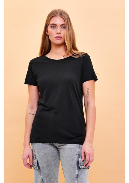 Kadın Boyfriend Siyah Bisiklet Yaka Regular Fit Modal T-Shirt (Lyocell)