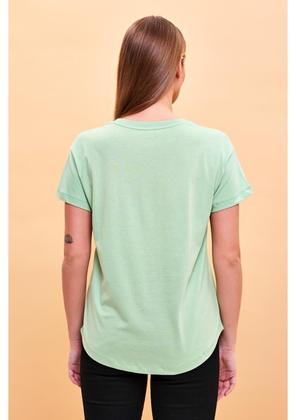Kadın Mini Vena Logo Baskılı Çağla Regular Fit T-Shirt modelleri