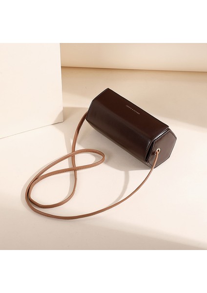 2024 Yeni Ilkbahar ve Yaz Küçük Çanta Kadın Gelgit Net Kırmızı Yüz Hit Tek Omuz Crossbody Kadın Çantası Moda Niş Silindir Çanta (Yurt Dışından)