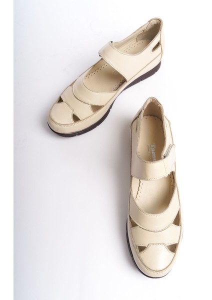 Deri Krem Günlük Kadın Sandalet TMD2024401 fiyatları