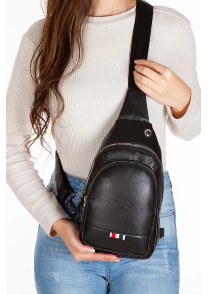 Unisex Siyah Deri USB Kulaklık Çıkışlı Bodybag Çapraz Göğüs ve Omuz Çantası tul231