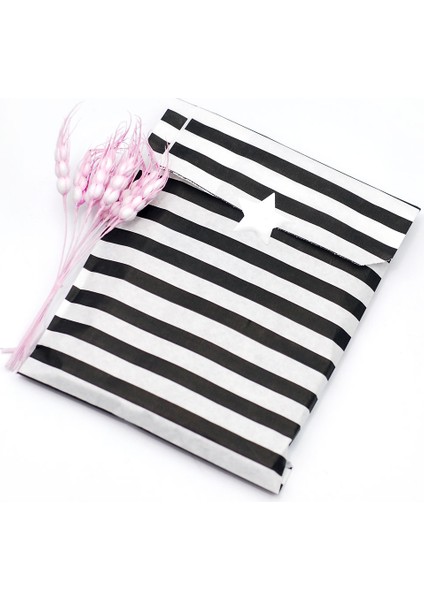 Zikzak Desenli 50 Adet Kese Kağıdı Beyaz Siyah 11 x 20 cm fırsatları