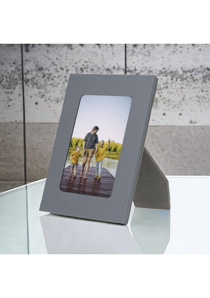 Gerçek Deri Masaüstü Fotoğraf Çerçevesi, 22X17CM (15X10 Foto) Gri