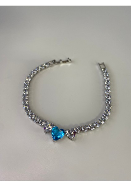 Zirkonyum Kaplama Mavi Kalp Detaylı Su Yolu Bileklik fiyatları