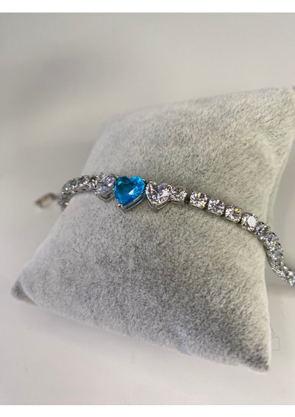 Zirkonyum Kaplama Mavi Kalp Detaylı Su Yolu Bileklik modelleri
