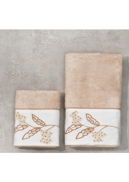 Como 6 Parça Nakışlı Aile Bornoz Takımı fiyatları