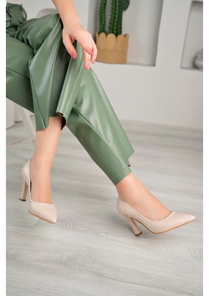 Perla Model Kadın Bej Sivri Burun Stiletto Topuklu Ayakkabı