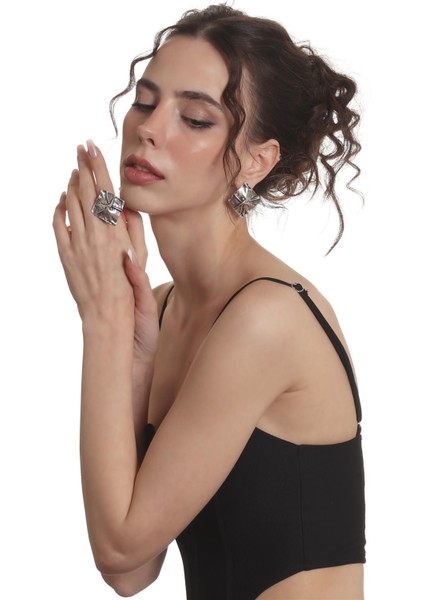 Kadın Antik Gümüş Kaplama Kabartma Dokulu Çivili Model Bohem Küpe &yüzük Set modelleri