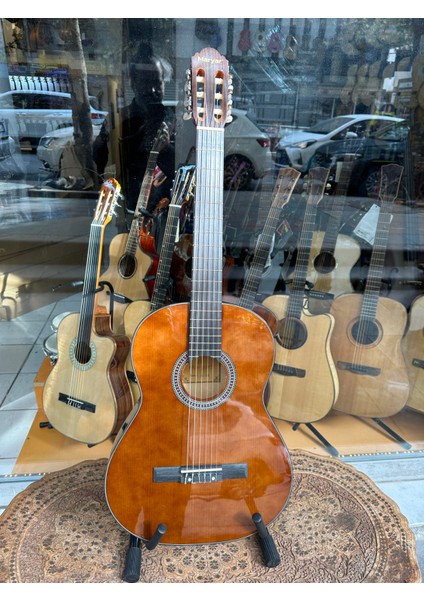 MC528 Klasik Gitar