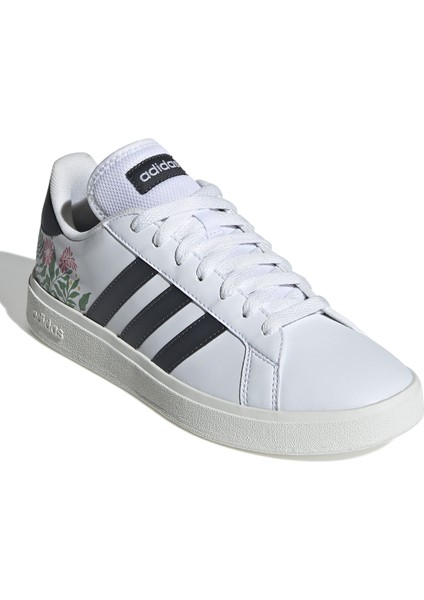 Beyaz Kadın Tenis Ayakkabısı IE8511 Grand modelleri