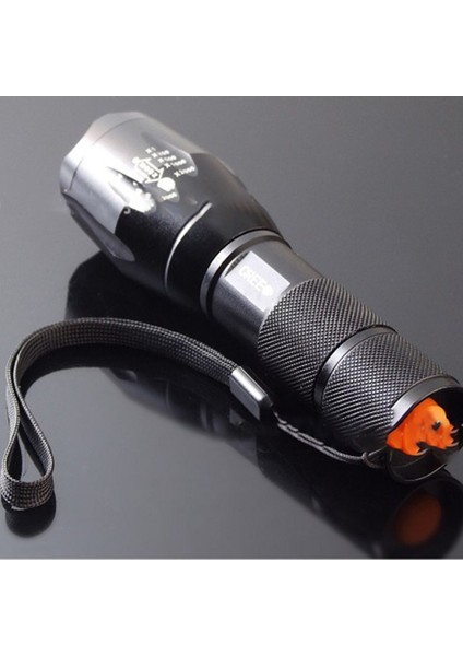 Ha Teleskopik LED El Feneri Şarjlı Kamp Flaş Işığı Mini Zumlanabilir Torch-Blackt6 Üst Seviye VERSION13.4*3.8*2.6CM (Yurt Dışından)