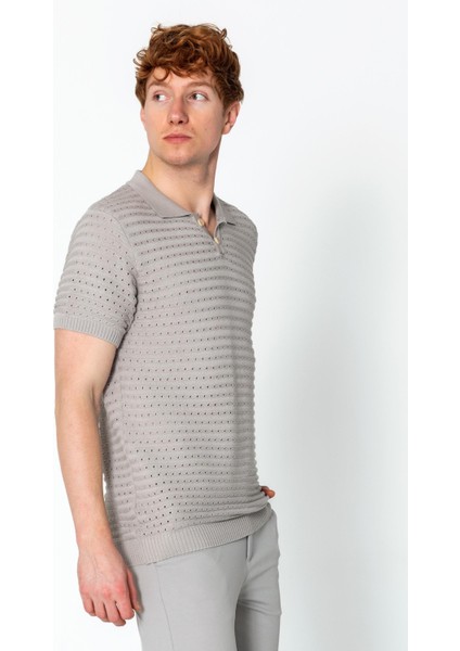 Erkek Fit Extra Rahat Düğmeli Polo Yaka Delikli T-Shirt fırsatları