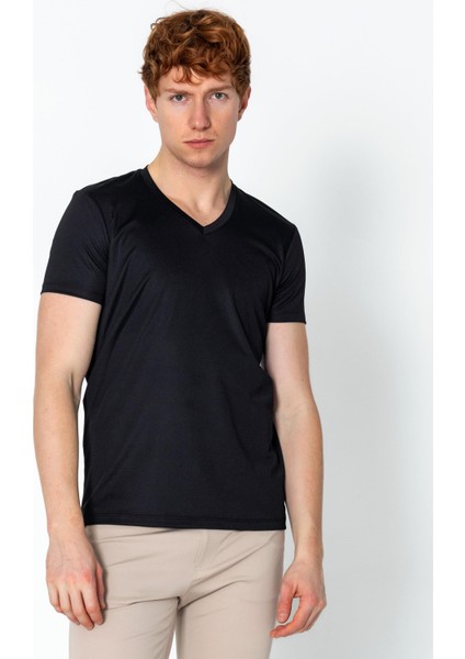 Erkek Fit Rahat Naylon V Yaka Seyahatlik T-Shirt fiyatları