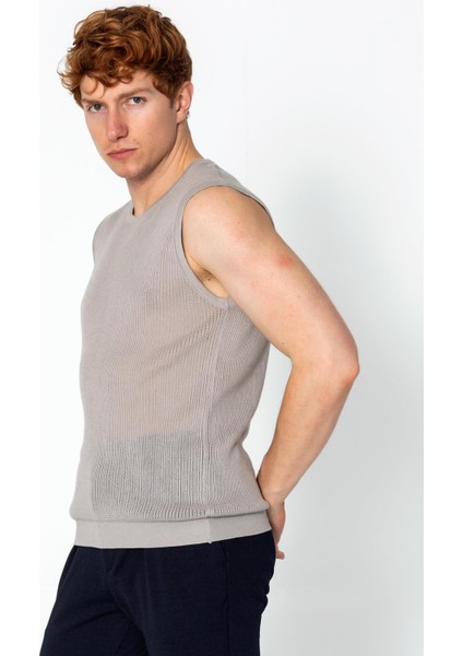Erkek Fit Extra Rahat Delikli Bisiklet Yaka Kolsuz T-Shirt modelleri