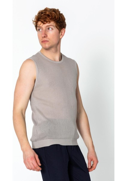 Erkek Fit Extra Rahat Delikli Bisiklet Yaka Kolsuz T-Shirt fırsatları