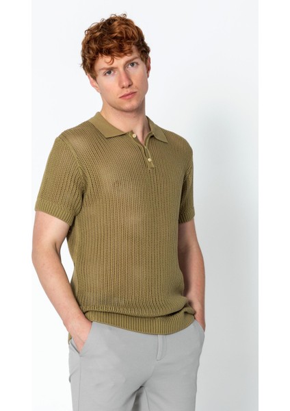 Erkek Fit Polo Yaka Extra Rahat Düğmeli Örme T-Shirt fırsatları