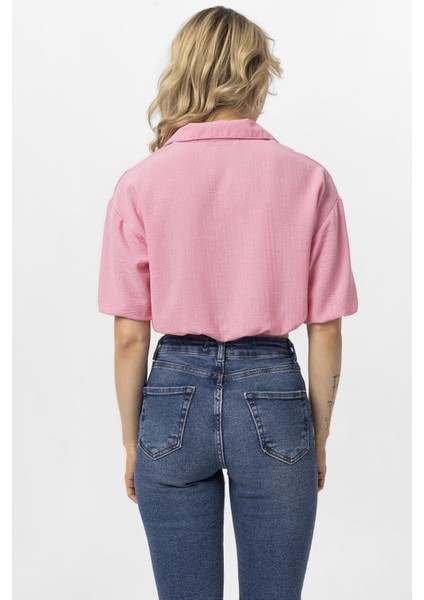 Kadın Eteği Kolu Büzgü Detaylı Düğme Kapamalı Keten Bluz indirimleri