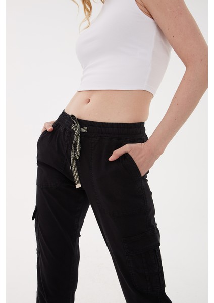 Yüksek Bel Regular Fit Jogger Kargo Pantolon Pantolon 24Y0311K1 fırsatları