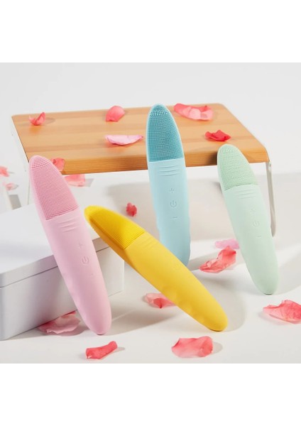 Yeşil Stil Elektrikli Silikon Yüz Temizleme Fırçası Enstrüman Şarj Edilebilir Pil Yüz Yüz Cilt Bakımı Araçları Su Geçirmez Yüz Temizleyici (Yurt Dışından) fiyatları