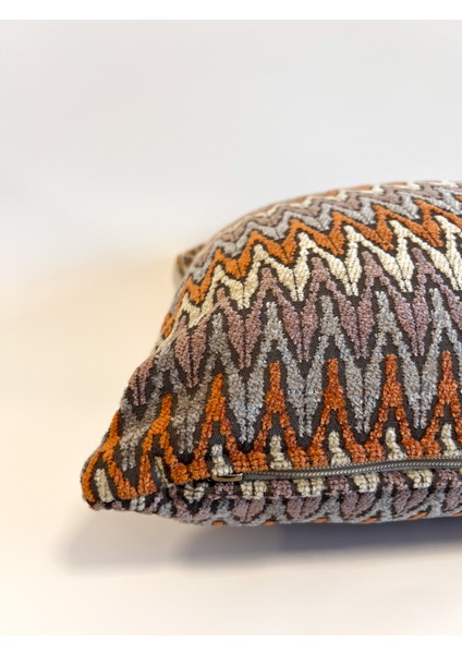 Zigzag Desenli Renkli Yastık Kılıfı fiyatları
