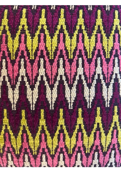 Zigzag Desenli Mor Renkli Yastık Kılıfı fırsatları