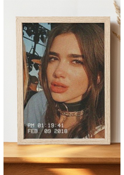 Dua Lipa Poster - Çerçevesiz Şarkıcı Poster