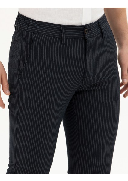 Erkek Lacivert Slim Fit Çizgili Kanvas Pantolon 50284218-VR033 indirimleri