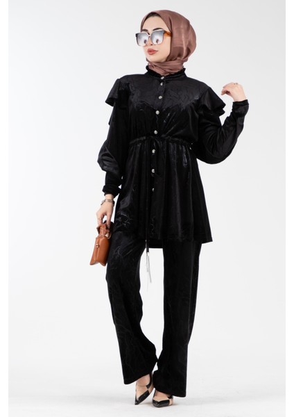 Omuzu Volanlı Kadife Takım-Siyah fiyatları