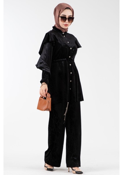 Omuzu Volanlı Kadife Takım-Siyah modelleri