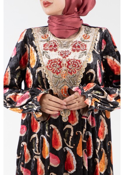Yakası Işlemeli Şal Desen Kadife Elbise-Gülkurusu fırsatları