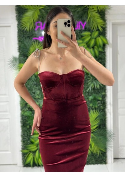 Yıldızlar Kadın Taş Askılı Yanları Pencereli Kadife Yeni Sezon Abiye Elbise GS7350 7350 BOY:110CM