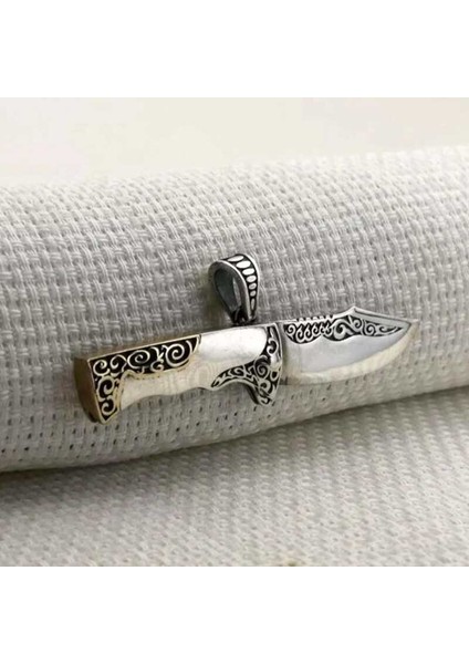 Gümüş Avcı Bıçağı Erkek Kolye Ucu fiyatları