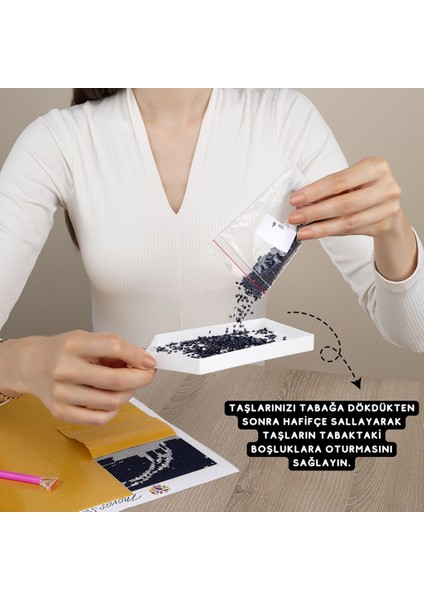 Modern Kadın Yüzü | Elmas Mozaik Tablo | Mozaik Puzzle | 40x80 | E20204273 indirimleri