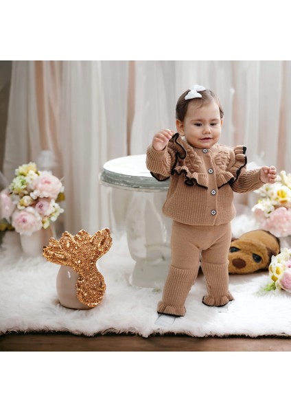 Kız Bebek Fırfır Detaylı Hırkalı Pantolonlu 2li Triko Takım