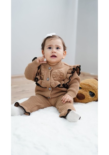 Kız Bebek Fırfır Detaylı Hırkalı Pantolonlu 2li Triko Takım indirimleri
