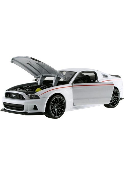 Maisto 1:24 2014 Ford Mustang Street Racer