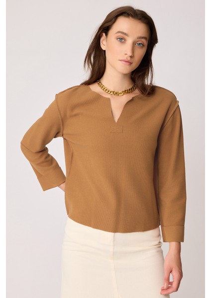 Kesik V Yaka Ters Dikiş Bluz modelleri