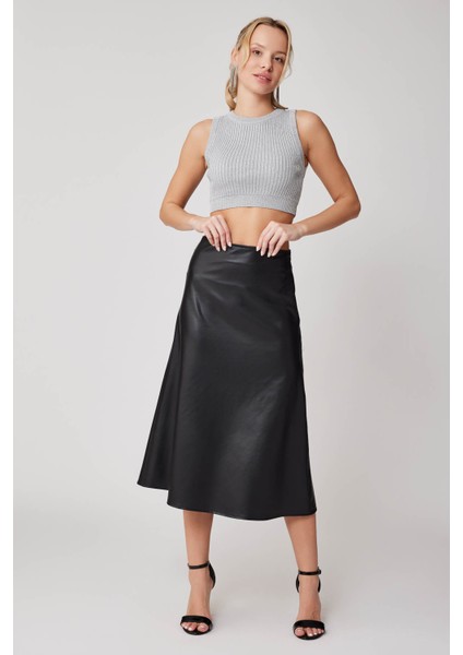 Yanı Fermuarlı Midi Boy Deri Etek fırsatları