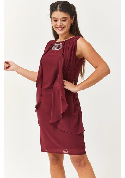 Kadın Büyük Beden Yaka Aksesuarlı Kolsuz Bordo Abiye & Davet Elbisesi fiyatları