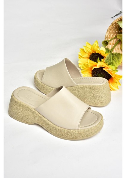 S996741209 Bej Kalın Tabanlı Kadın Terlik indirimleri