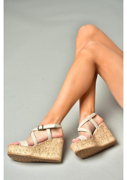 S996054409 Bej Dolgu Topuklu Kadın Ayakkabı fırsatları