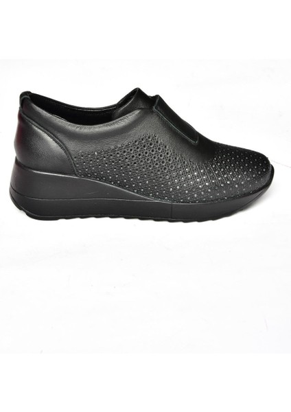 S540045503 Siyah Deri Günlük Kadın Ayakkabı fiyatları
