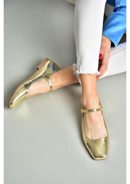 S726252508 Altın Rugan Kadın Babet