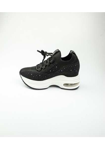 300 - 13 Siyah Kalın Taban Kadın Sneaker modelleri
