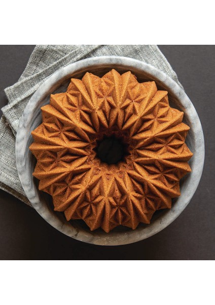 Nordic Ware Cut Crystal Bundt Pan Kek Kalıbı