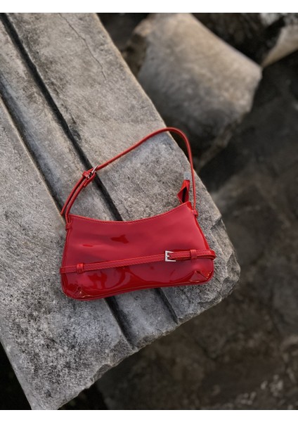 Tekno Trust Düz Kadın Kırmızı Rugan Retro Baget Çanta Kırmızı Gündüz / Gece