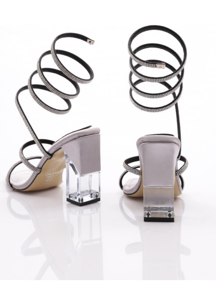 2024 Kadin Ipli Bileği Saran Topuklu Abiye Ayakkabi modelleri