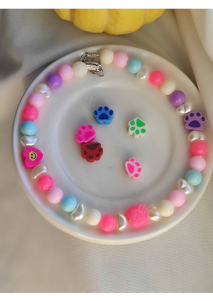 Amabel Jewelerys Pembe Hello Kitty ve Kalp Detaylı Kedi Köpek Kolye