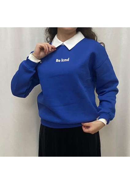 Kadın 3ip Yaka Detay Be Kind Nakışlı Sweat Mavi fırsatları